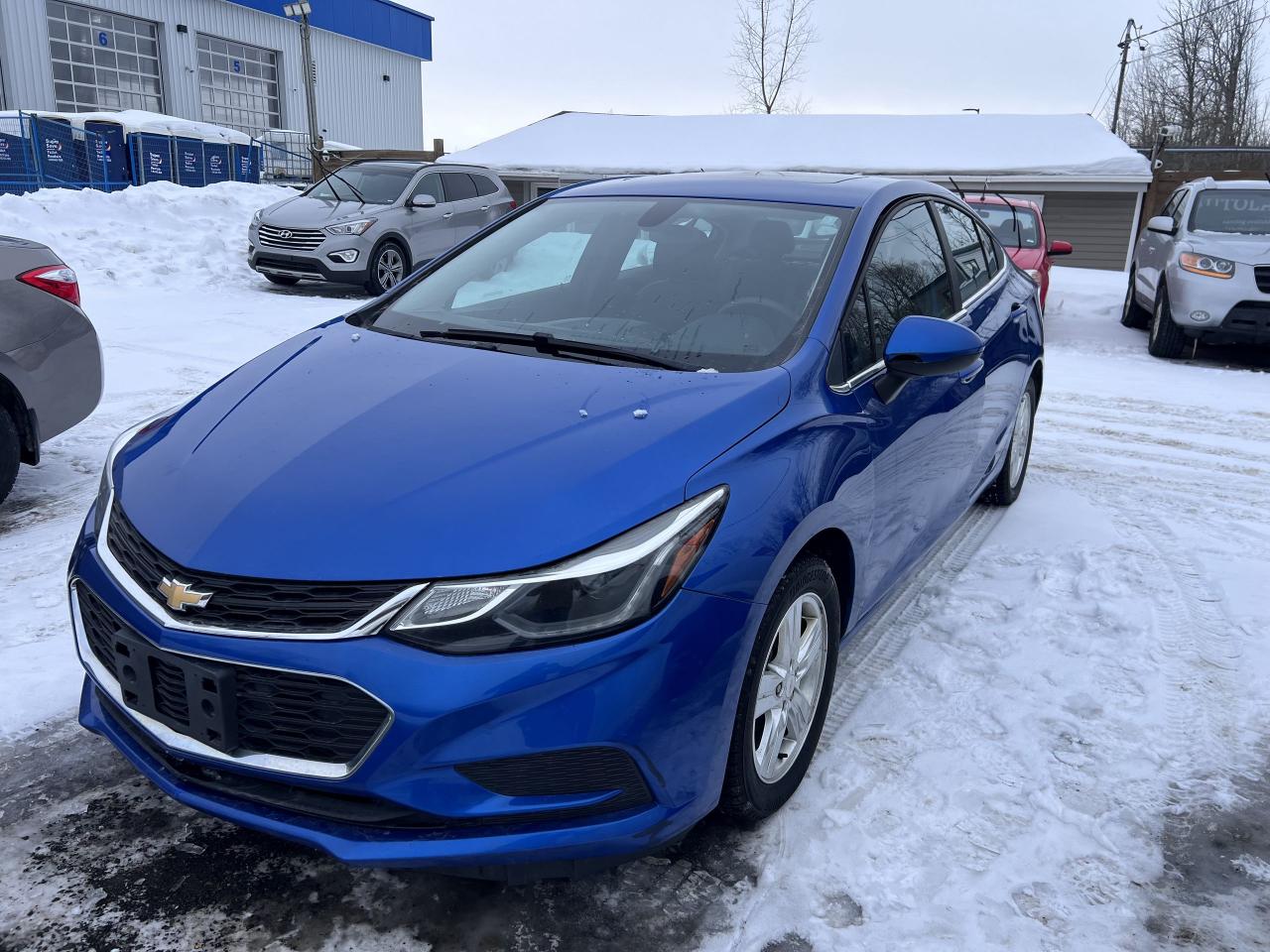 Used 2017 Chevrolet Cruze LT for sale in Ottawa, ON