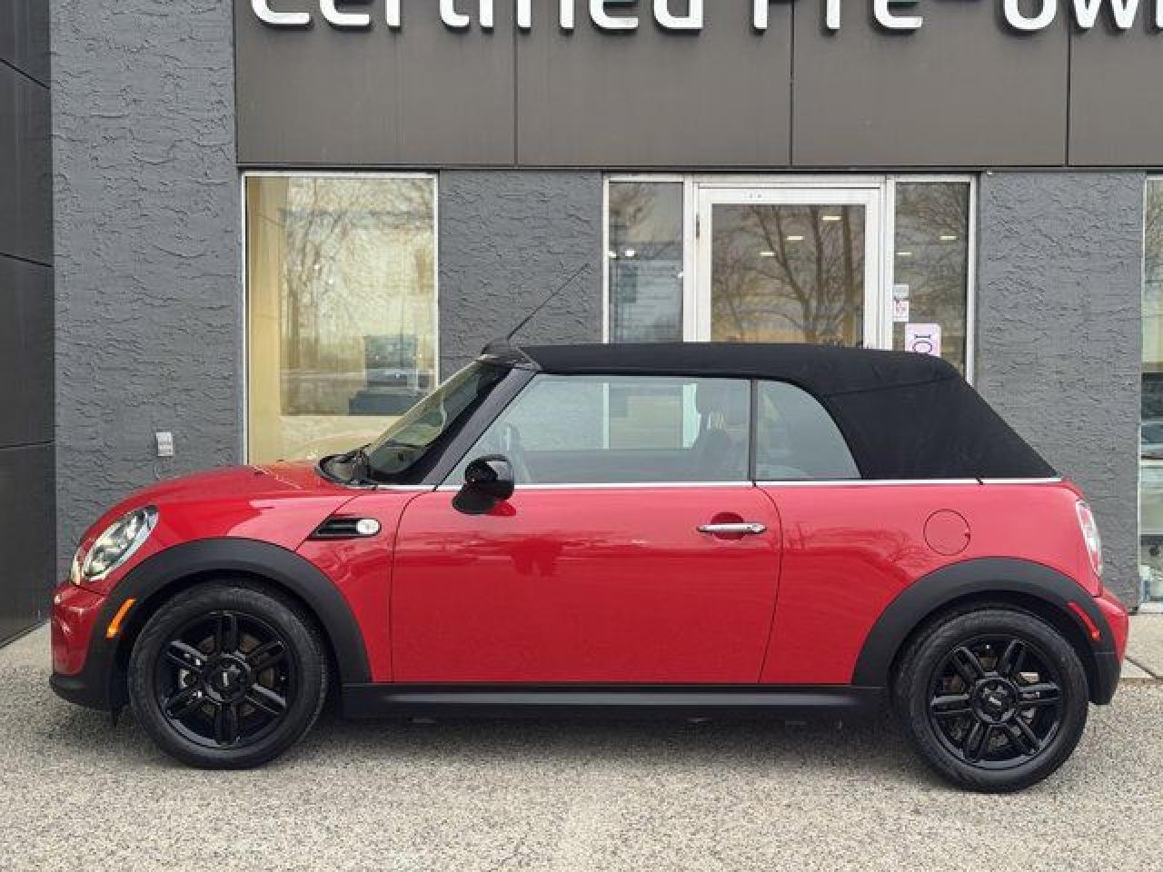 Used 2015 MINI Cooper CONVERTIBLE CONVERTIBLE w/ LOW KMS / 6 SPEED MANUAL / LEATHER for sale in Calgary, AB