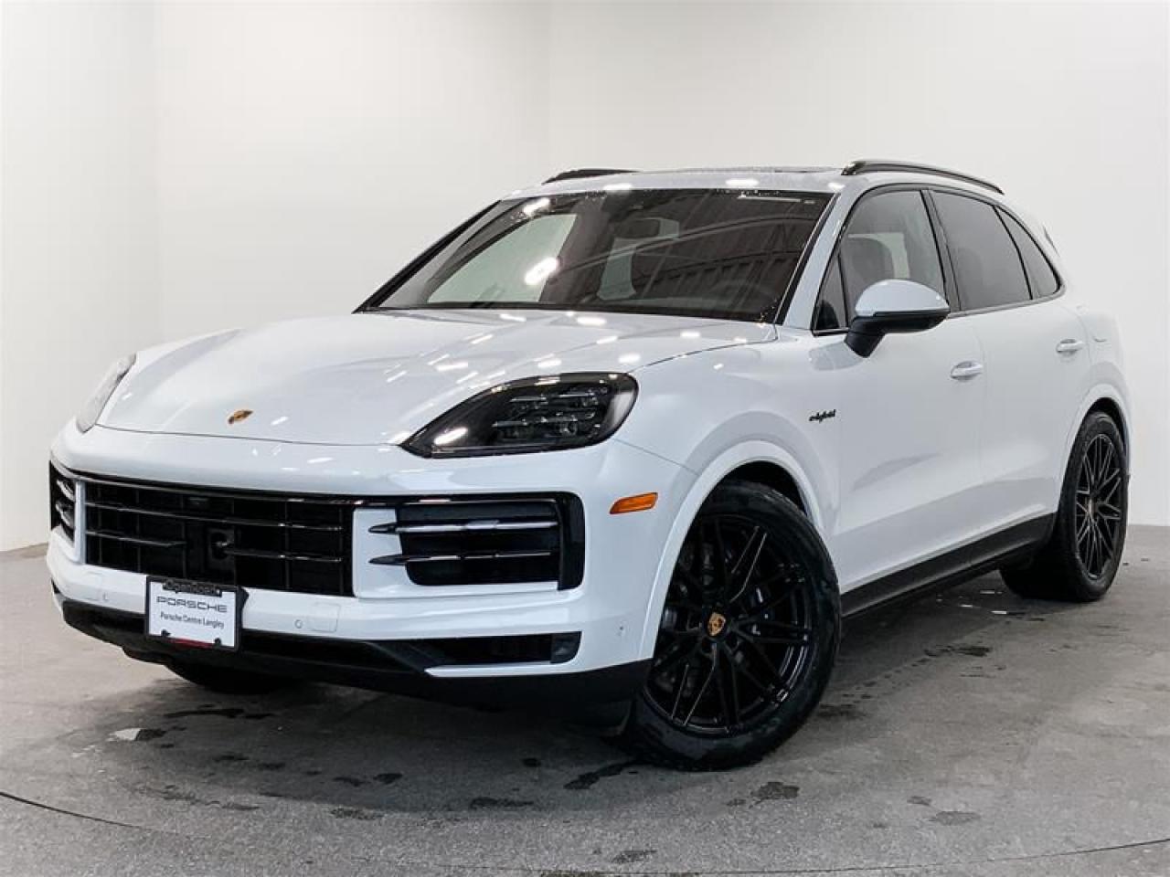 New 2025 Porsche Cayenne e-Hybrid AWD for sale in Langley City, BC