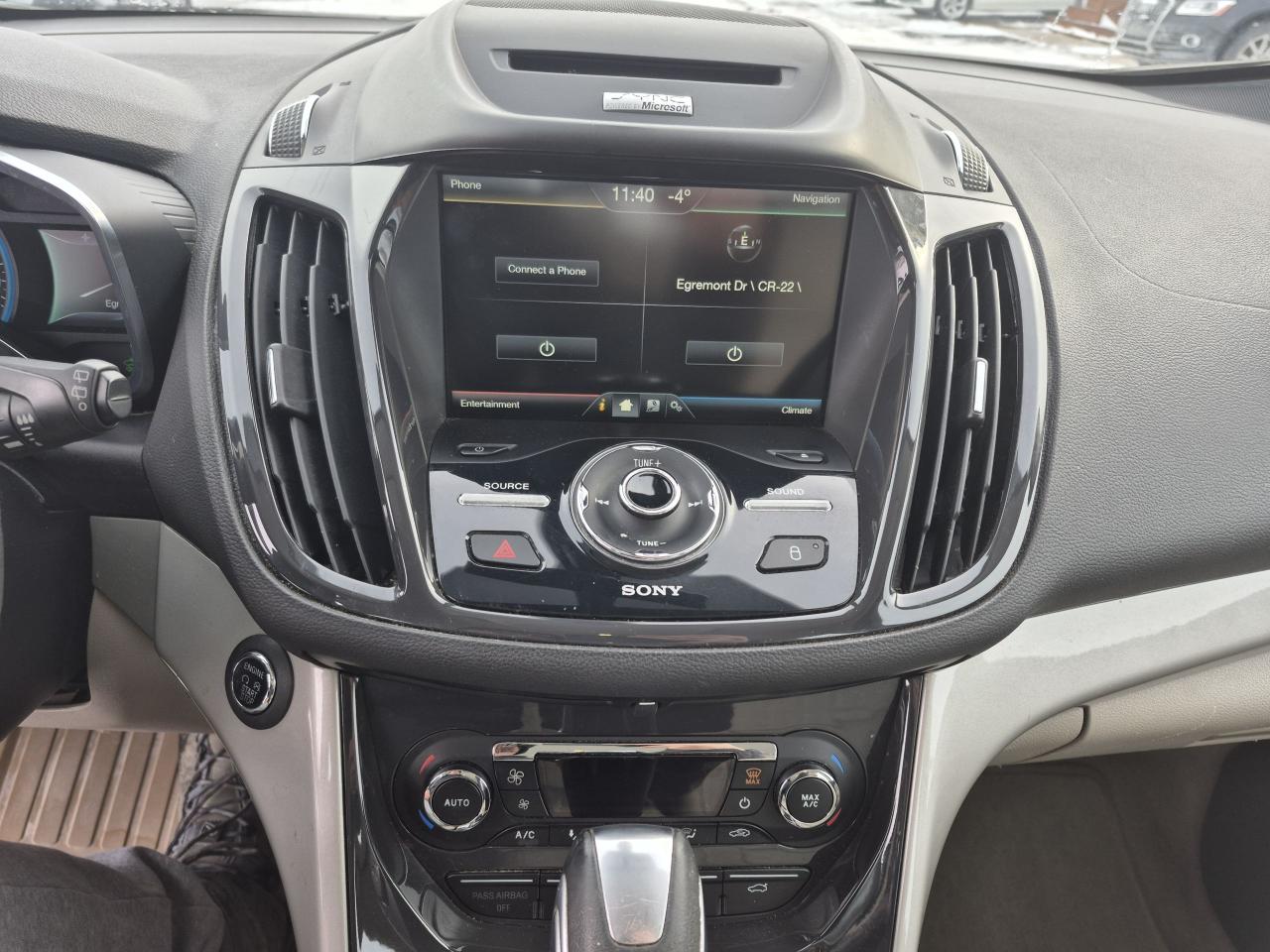 2015 Ford C-MAX HB SEL Photo17
