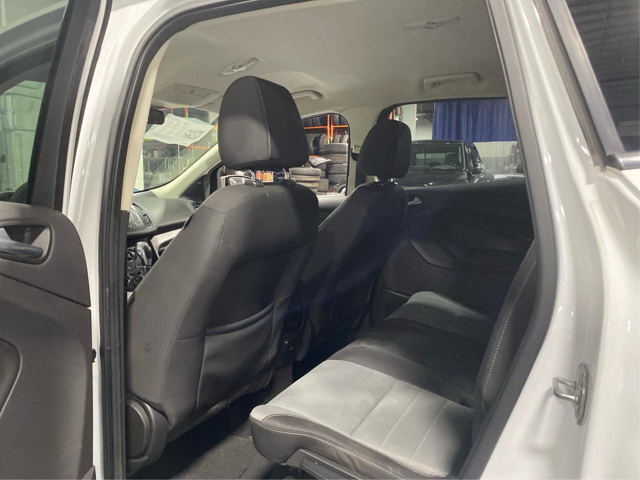 2014 Ford Escape SE Photo