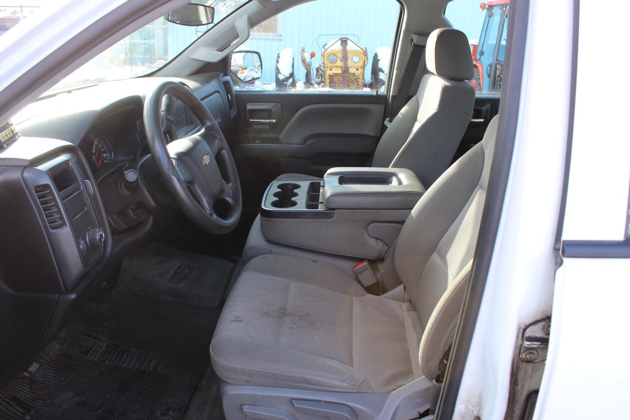 2018 Chevrolet Silverado 1500  Photo4