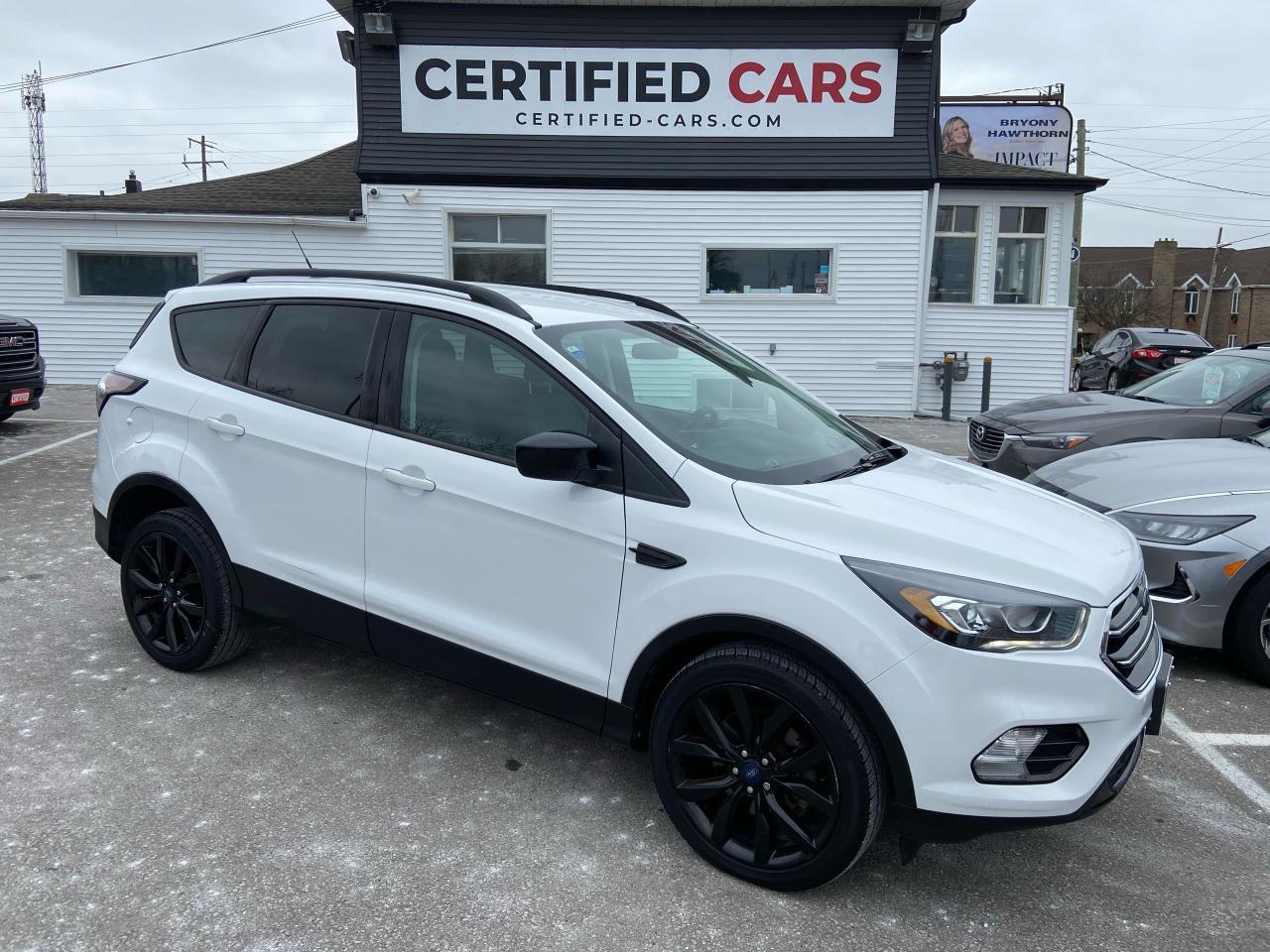 Used 2018 Ford Escape SE **AWD, CARPLAY, NAV ** for sale in St Catharines, ON