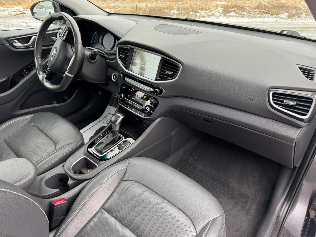 2017 Hyundai IONIQ LIMITED | ONE OWNER | LEATHER | NAV | SUNROOF Photo7
