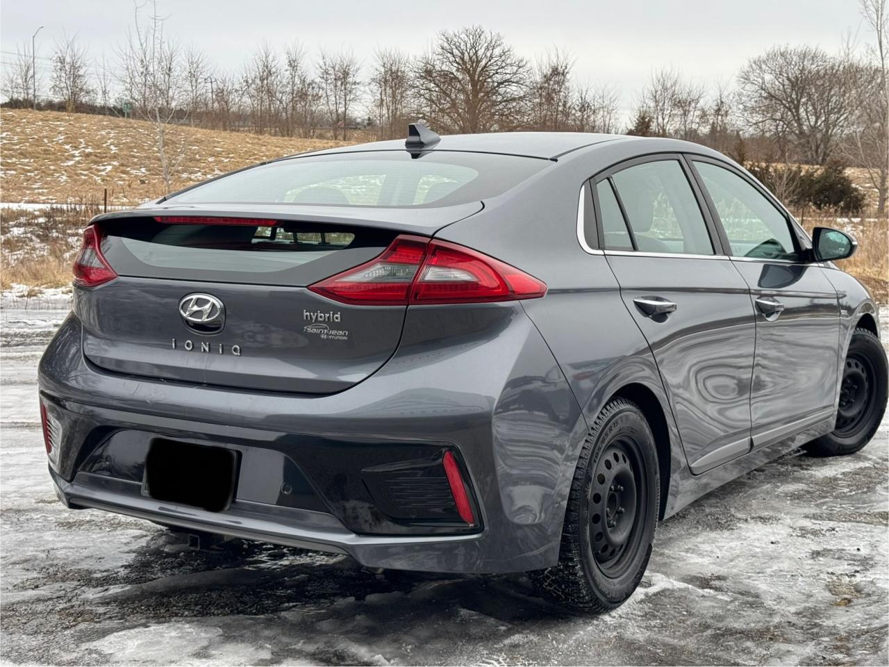 2017 Hyundai IONIQ LIMITED | ONE OWNER | LEATHER | NAV | SUNROOF Photo4