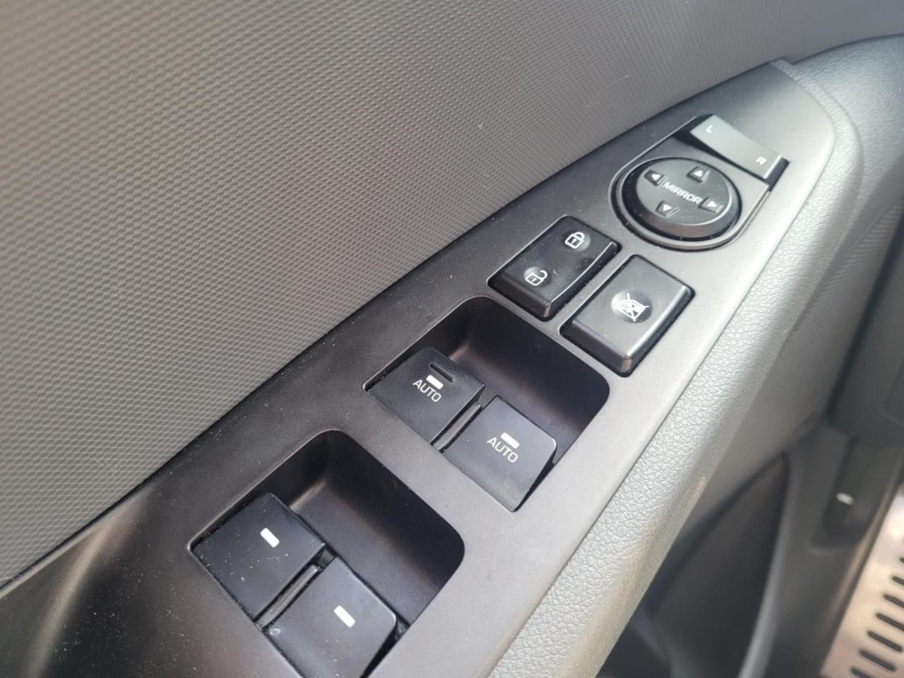 2017 Hyundai IONIQ LIMITED | ONE OWNER | LEATHER | NAV | SUNROOF Photo14