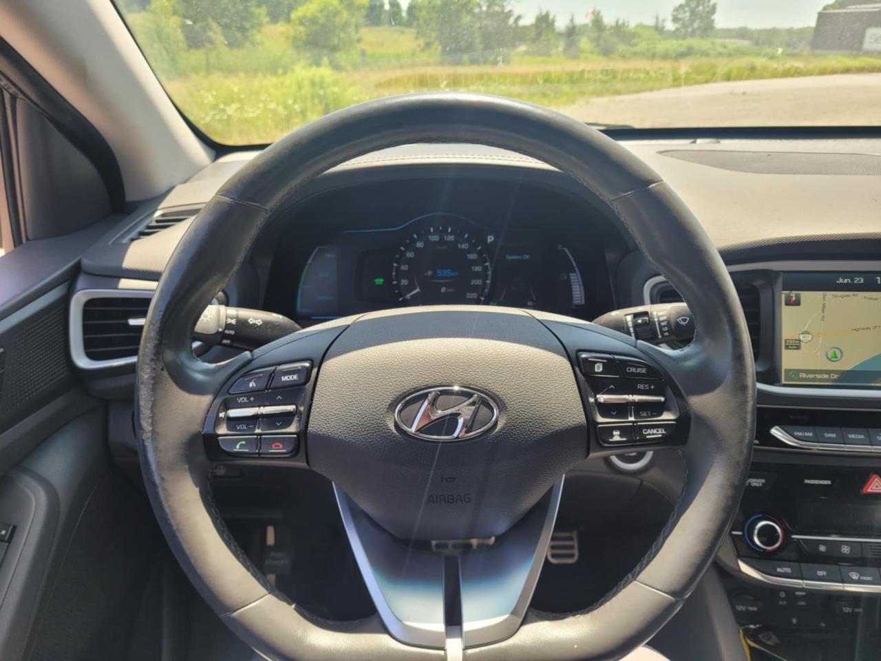 2017 Hyundai IONIQ LIMITED | ONE OWNER | LEATHER | NAV | SUNROOF Photo16