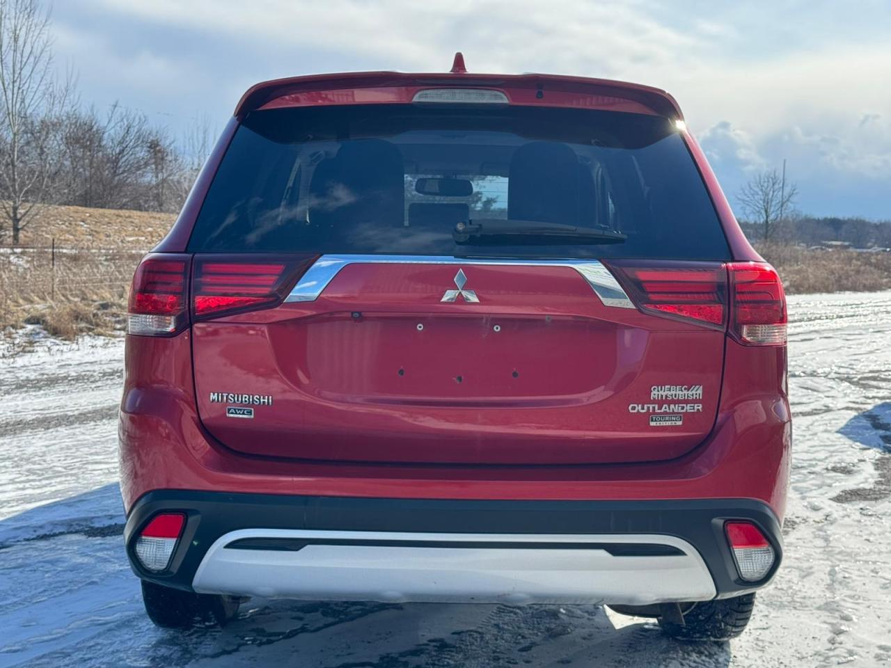 2019 Mitsubishi Outlander TOURING EDITION | AWC | CLEAN CARFAX | ONE OWNER Photo3