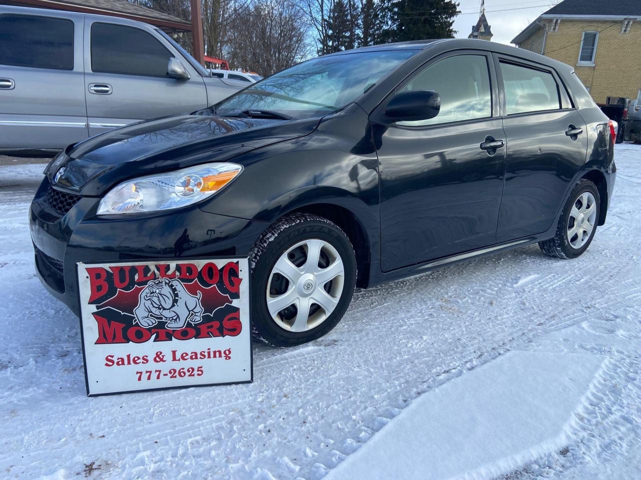 Used 2009 Toyota Matrix  for sale in Glencoe, ON