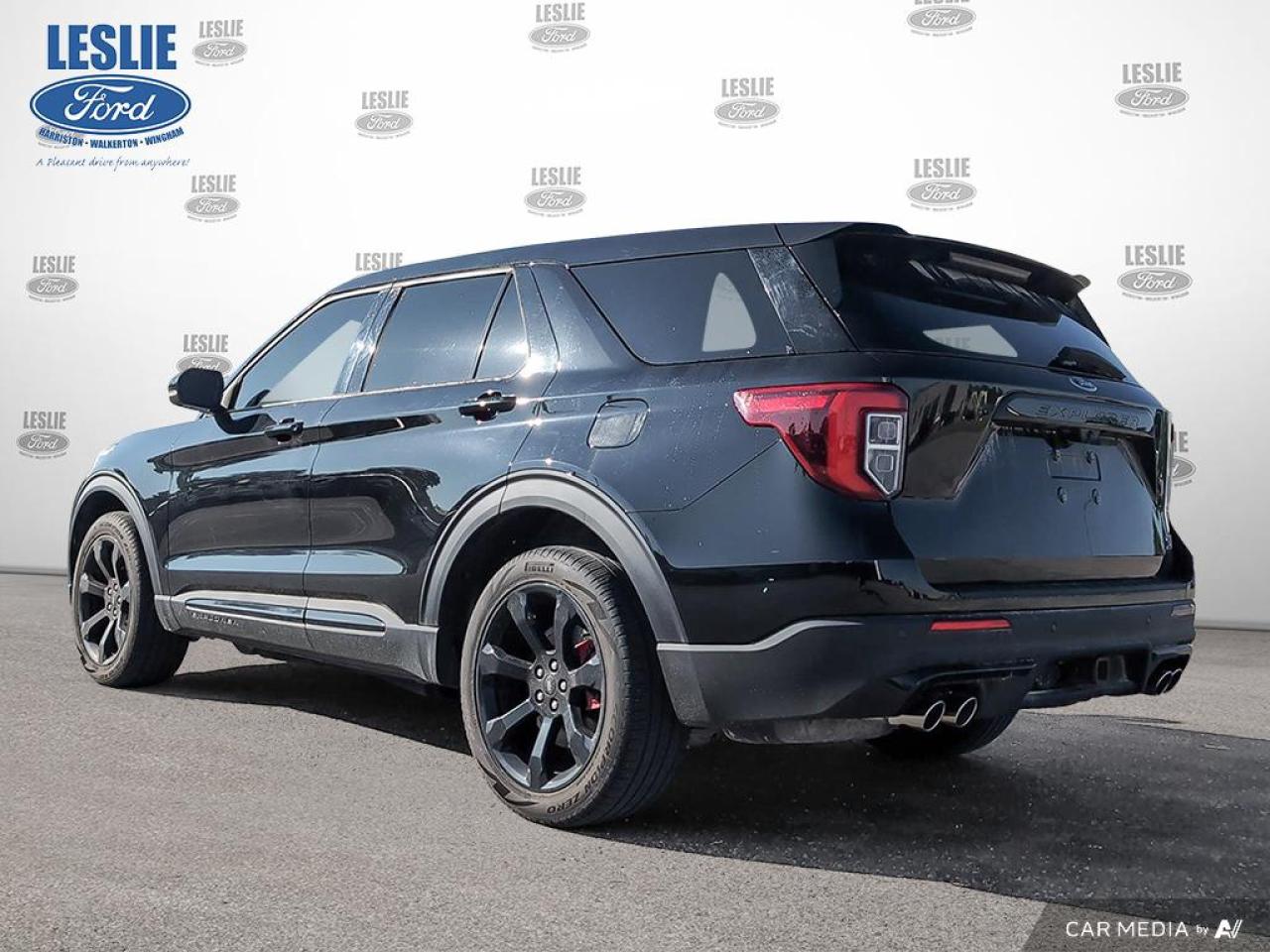 2022 Ford Explorer ST 4WD Photo