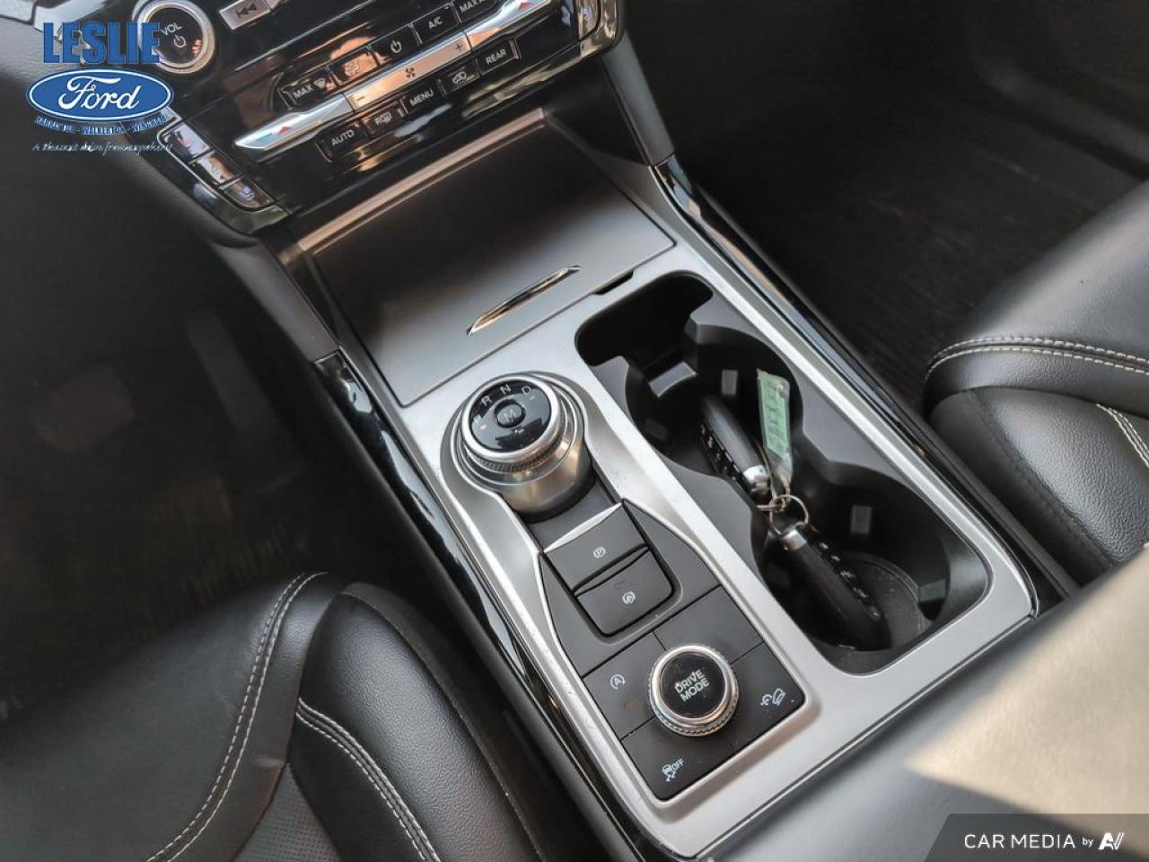 2022 Ford Explorer ST 4WD Photo