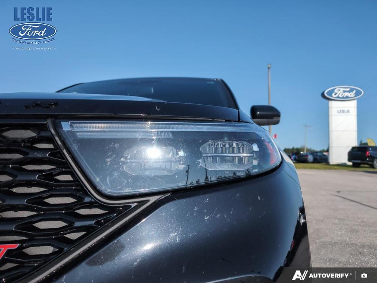 2022 Ford Explorer ST 4WD Photo