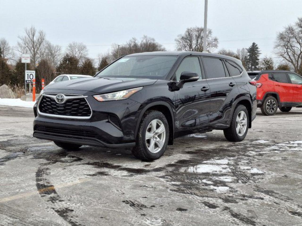 Used 2020 Toyota Highlander LE AWD | Heated Seats | Power Seat | Rear Camera | Bluetooth | and more! for sale in Guelph, ON