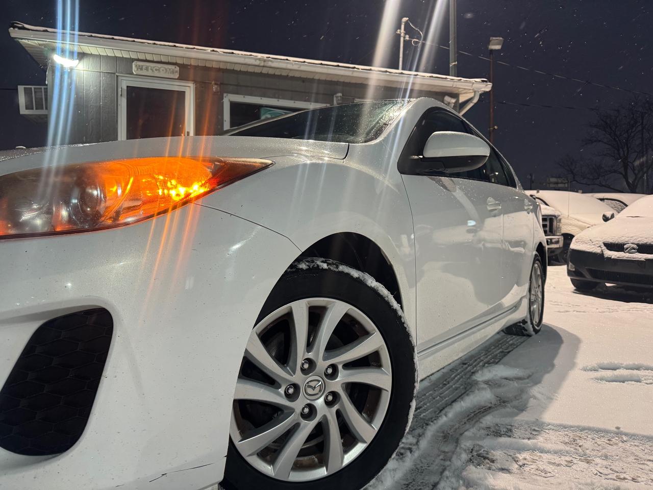 2012 Mazda MAZDA3  Photo2