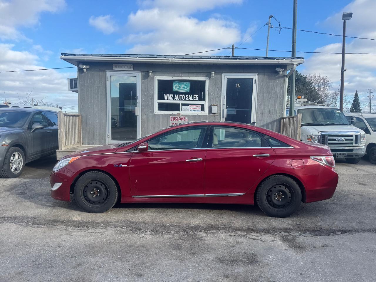 2013 Hyundai Sonata Hybrid Limited w/Technology Pkg Photo4