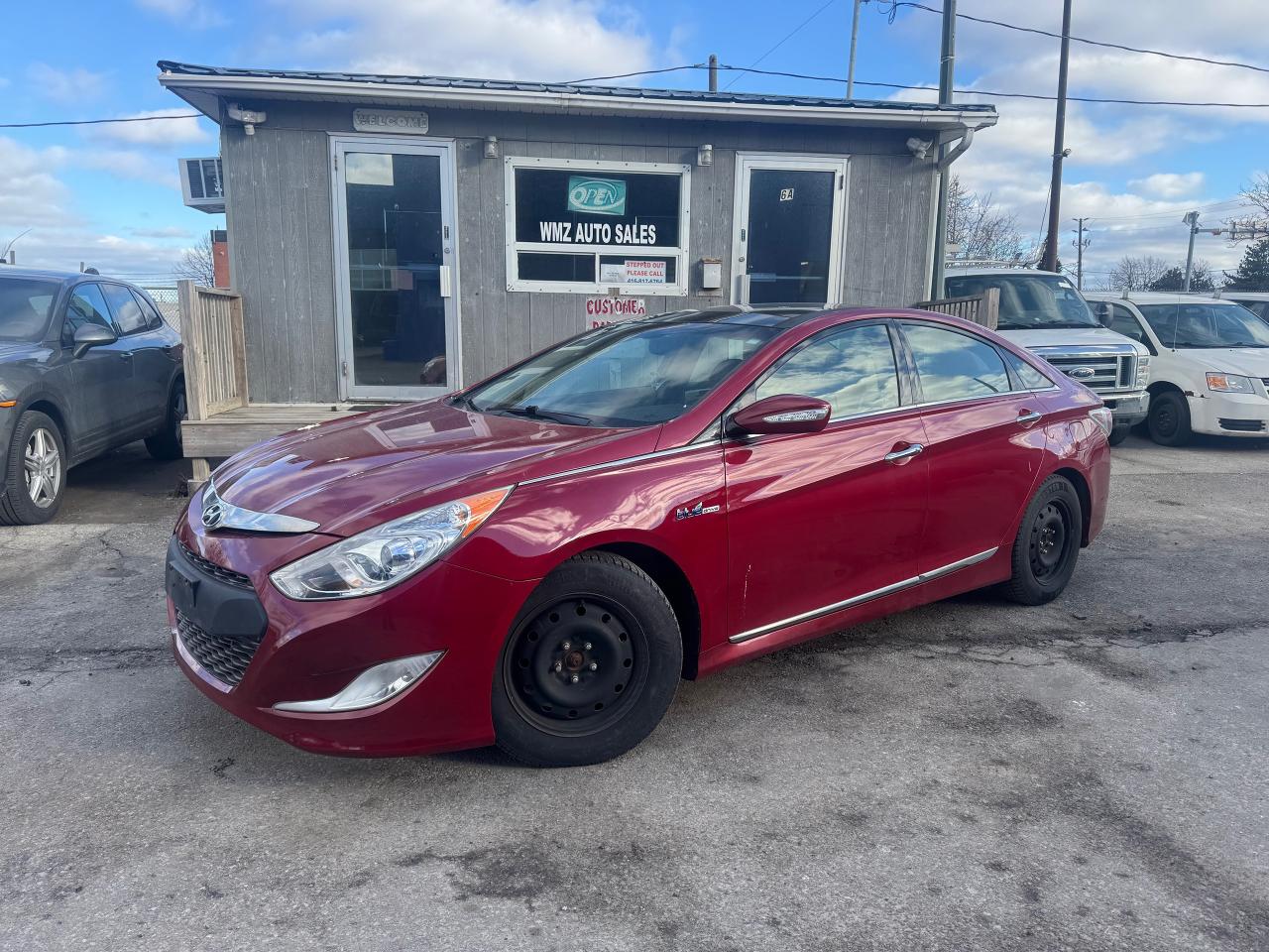 2013 Hyundai Sonata Hybrid Limited w/Technology Pkg Photo3