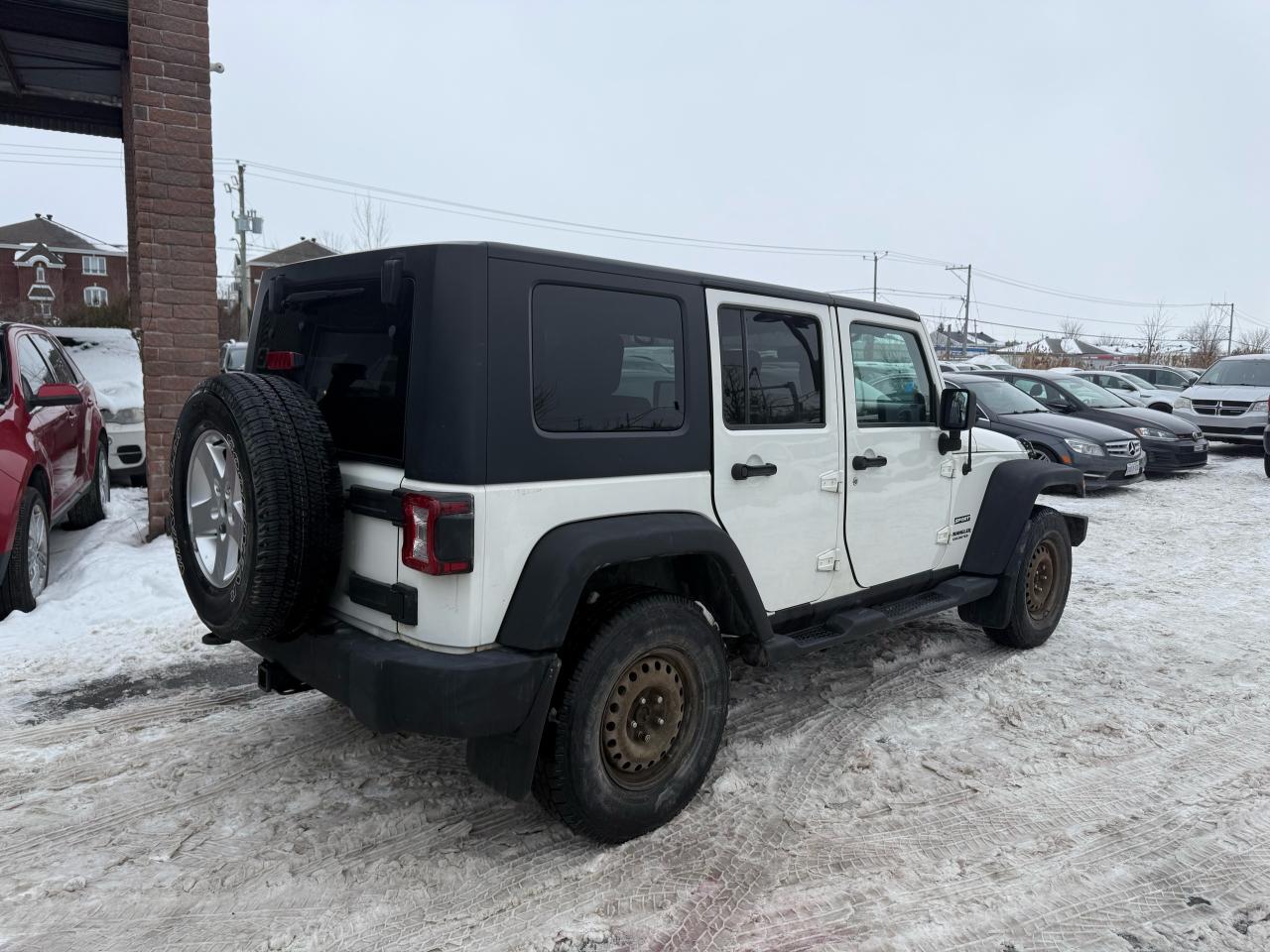 2010 Jeep Wrangler  - Photo #7