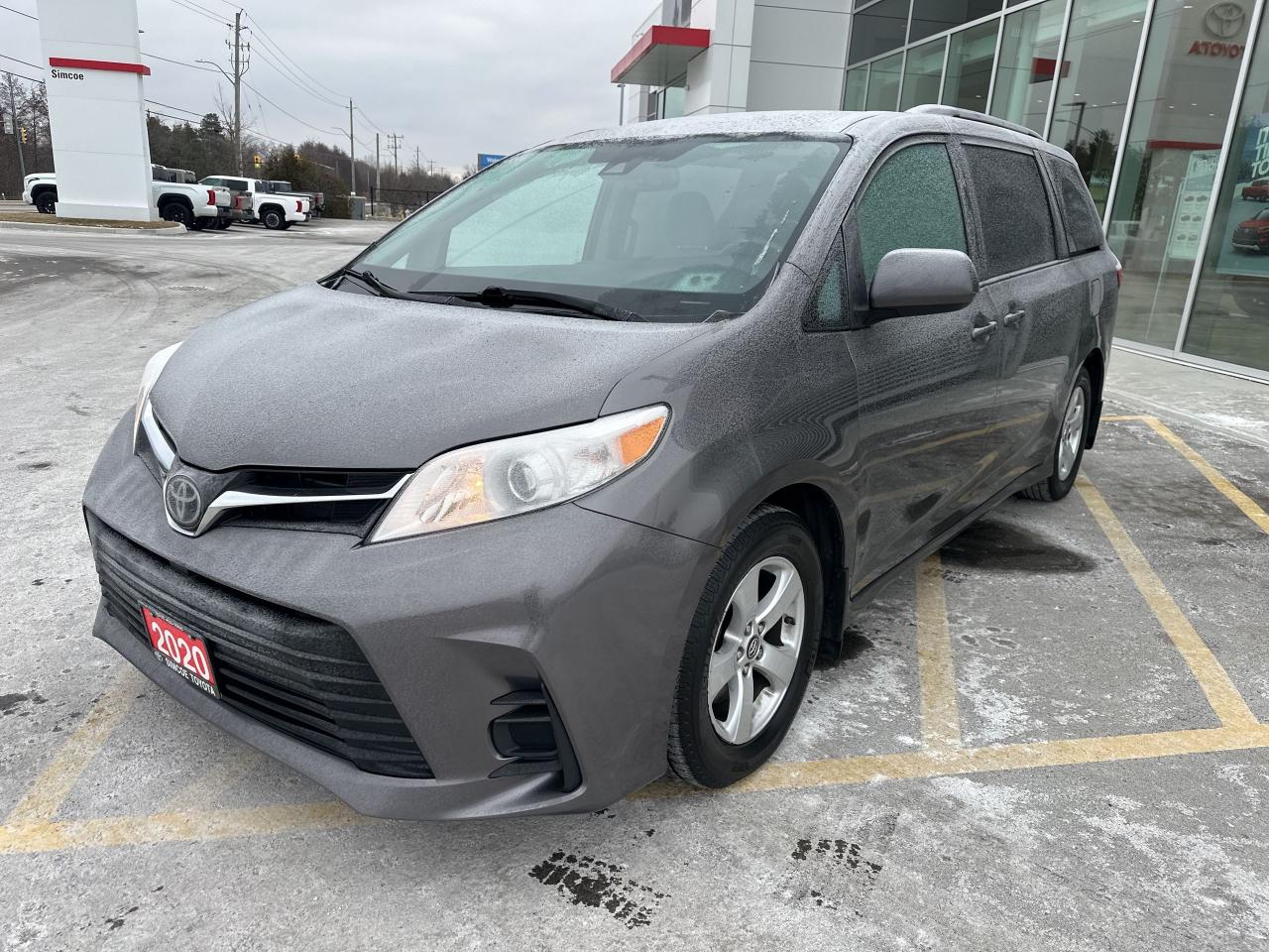 Used 2020 Toyota Sienna LE for sale in Simcoe, ON