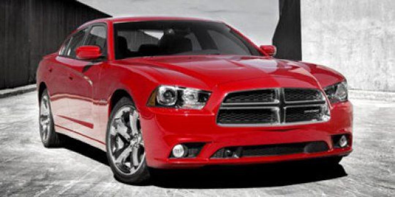 Used 2013 Dodge Charger SXT for sale in Thornhill, ON