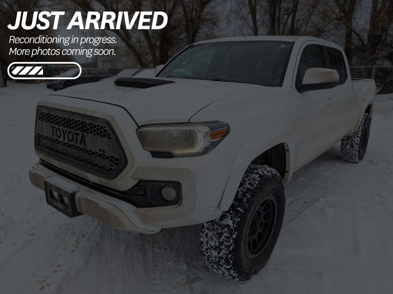 Used 2017 Toyota Tacoma TRD Sport $288 BI-WEEKLY - WELL MAINTAINED, SMOKE-FREE, UPGRADED GRILLE, 2-INCH LIFT for sale in Cranbrook, BC