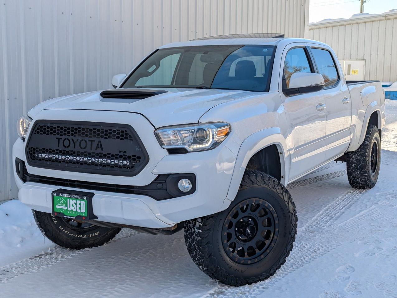 Used 2017 Toyota Tacoma TRD Sport $288 BI-WEEKLY - WELL MAINTAINED, SMOKE-FREE, UPGRADED GRILLE, 2-INCH LIFT for sale in Cranbrook, BC