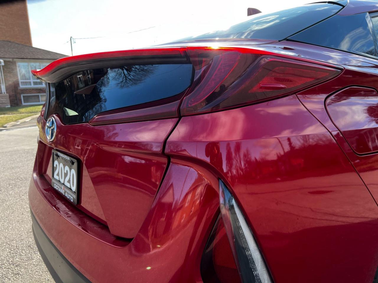 2020 Toyota Prius Prime LE - Photo #9