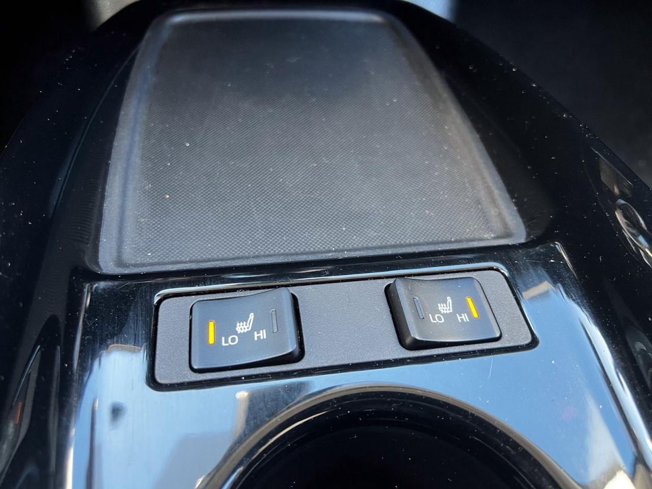 2020 Toyota Prius Prime LE - Photo #24