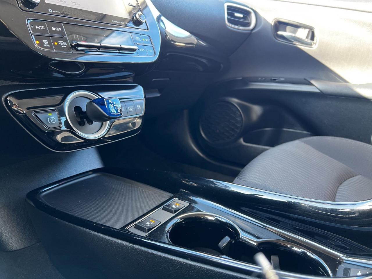 2020 Toyota Prius Prime LE - Photo #23