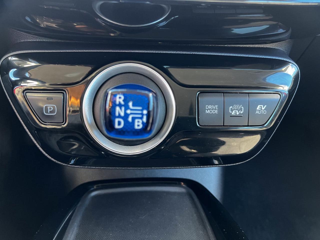 2020 Toyota Prius Prime LE - Photo #31