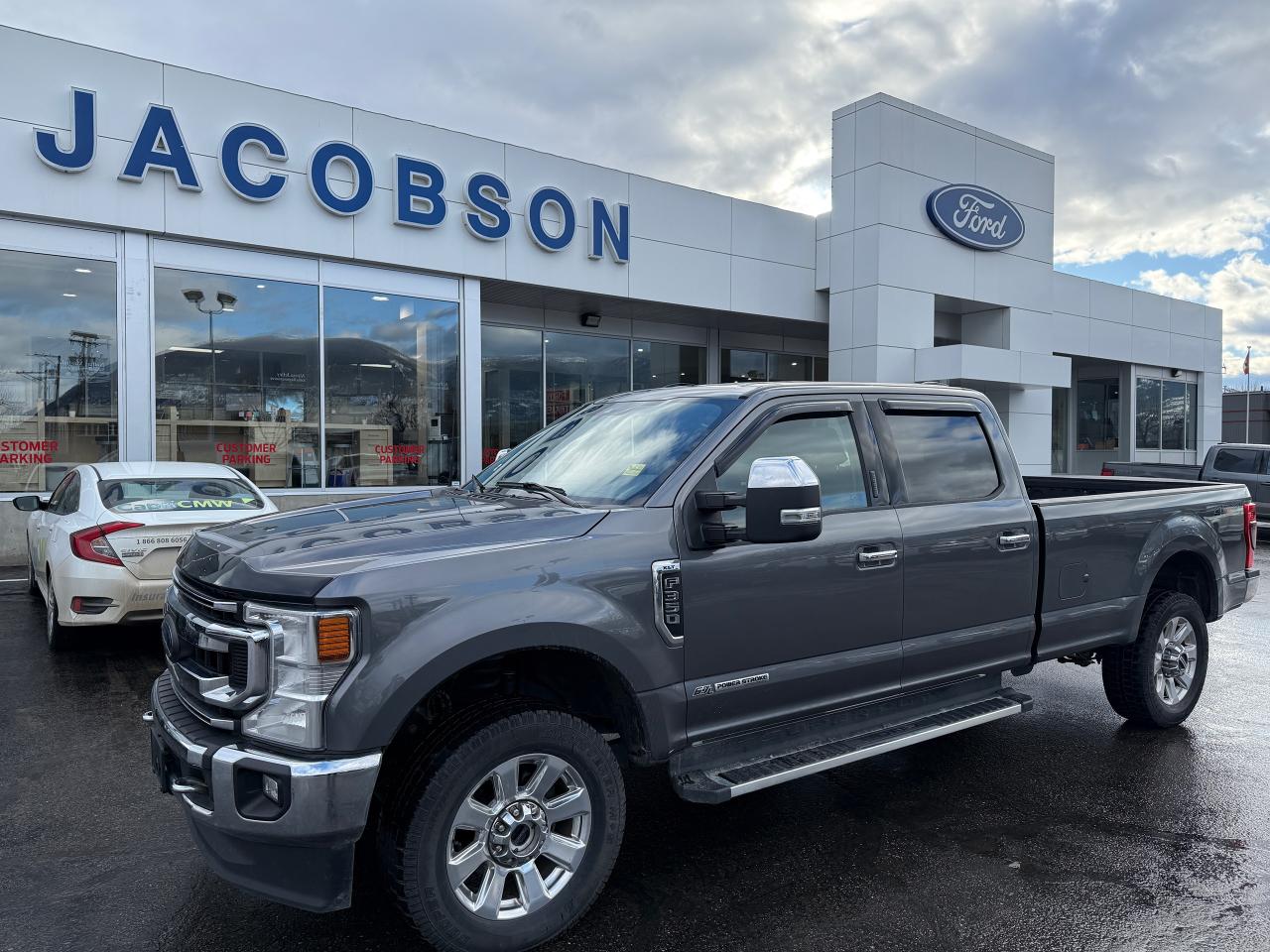 Used 2022 Ford Super Duty F350 SRW XLT for sale in Salmon Arm, BC