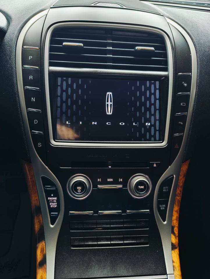2016 Lincoln MKX 2.7L! Reserve! Top of the Line! Loaded! - Photo #16
