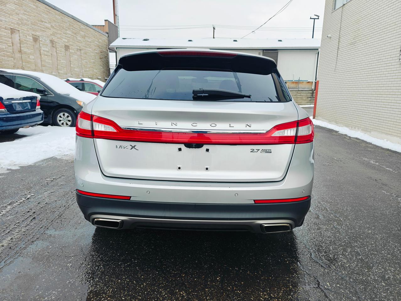 2016 Lincoln MKX 2.7L! Reserve! Top of the Line! Loaded! Photo