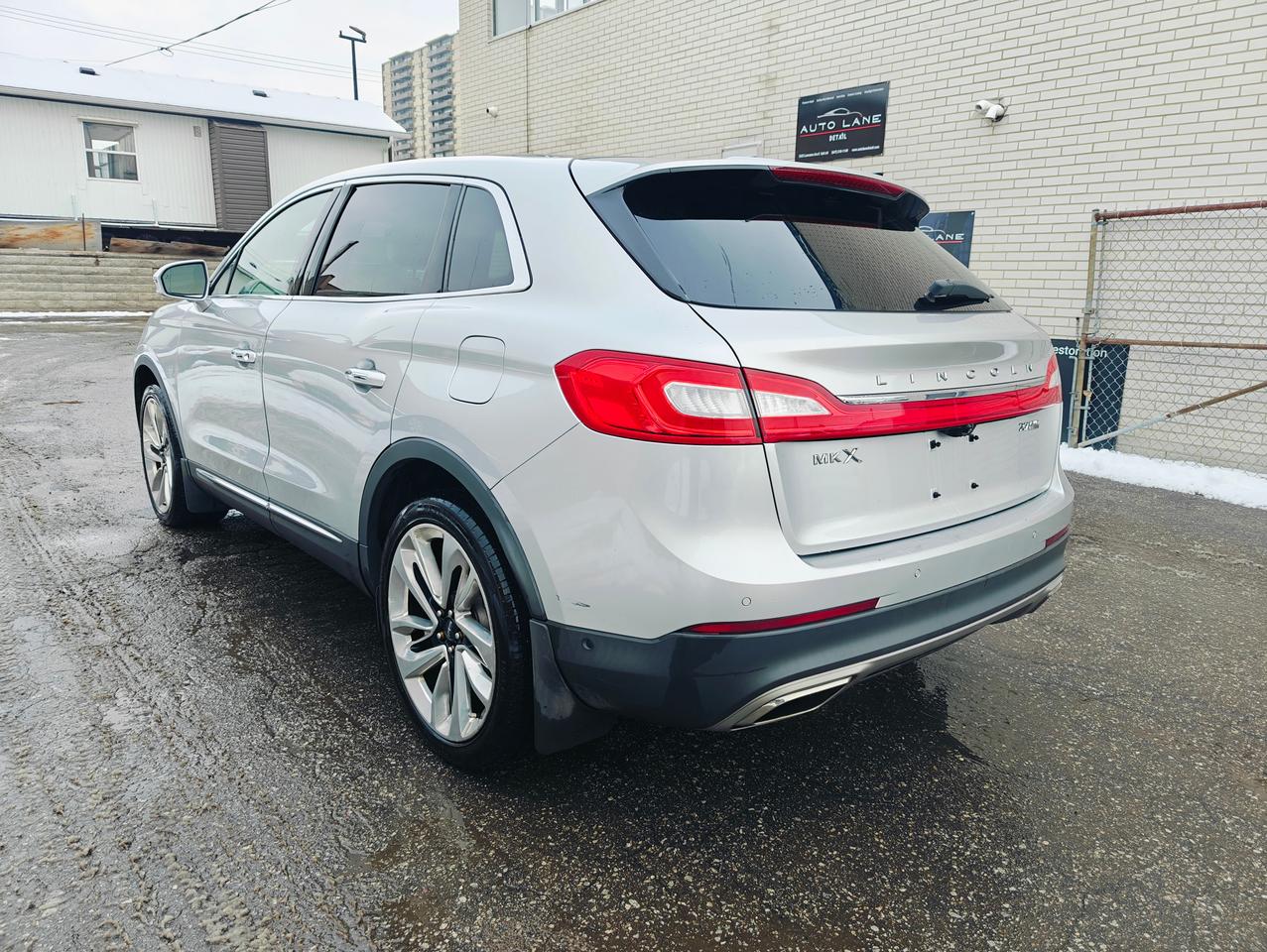 2016 Lincoln MKX 2.7L! Reserve! Top of the Line! Loaded! Photo