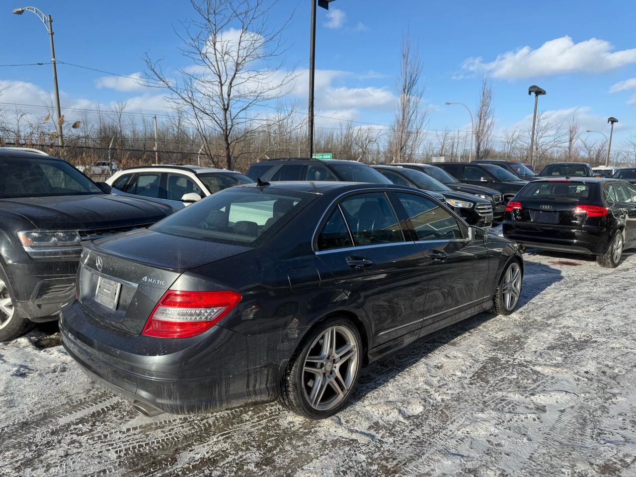 2011 Mercedes-Benz C-Class  - Photo #11