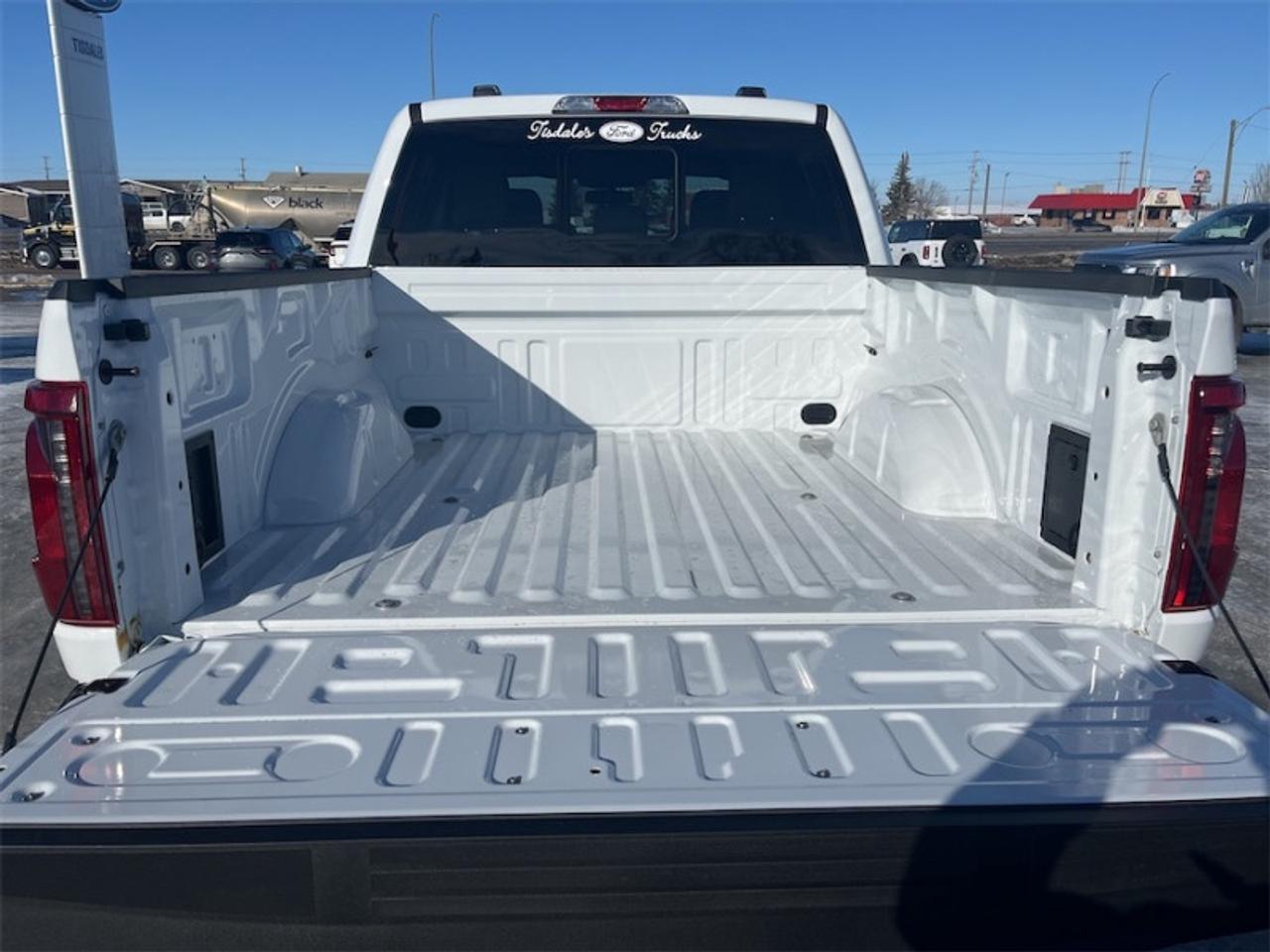 2025 Ford F-150 XLT  - Tow Package Photo5