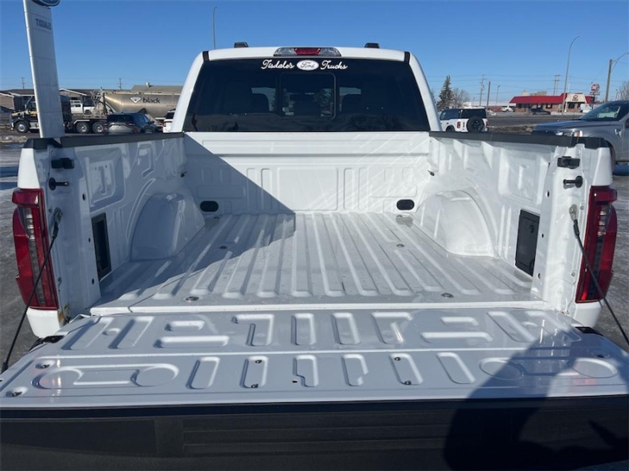 2025 Ford F-150 XLT  - Tow Package Photo5