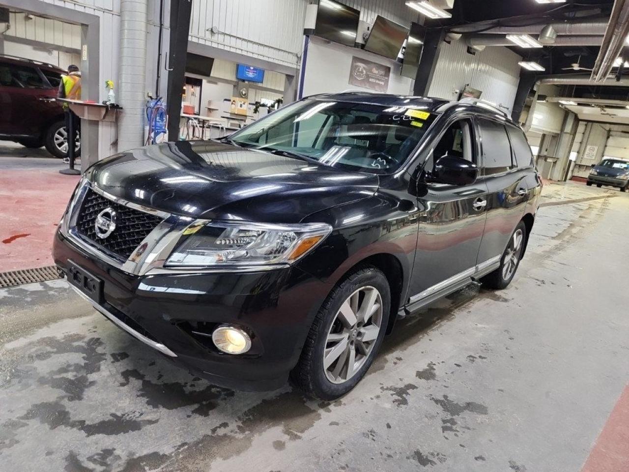 Used 2014 Nissan Pathfinder Platinum |FULLY LOADED|LOCAL MB SUV|CLEAN TITLE| for sale in Winnipeg, MB