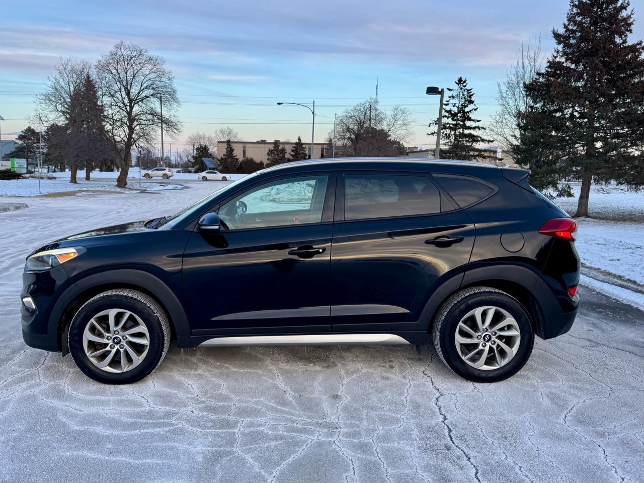 2017 Hyundai Tucson 2.0L AWD-Certified Photo3