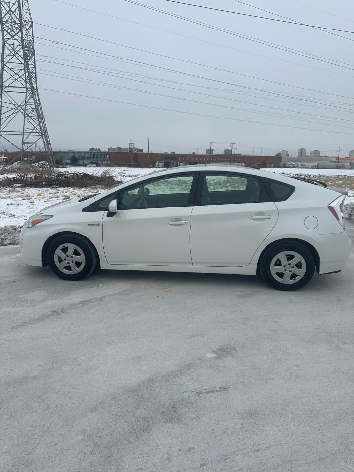 2010 Toyota Prius Base Photo3