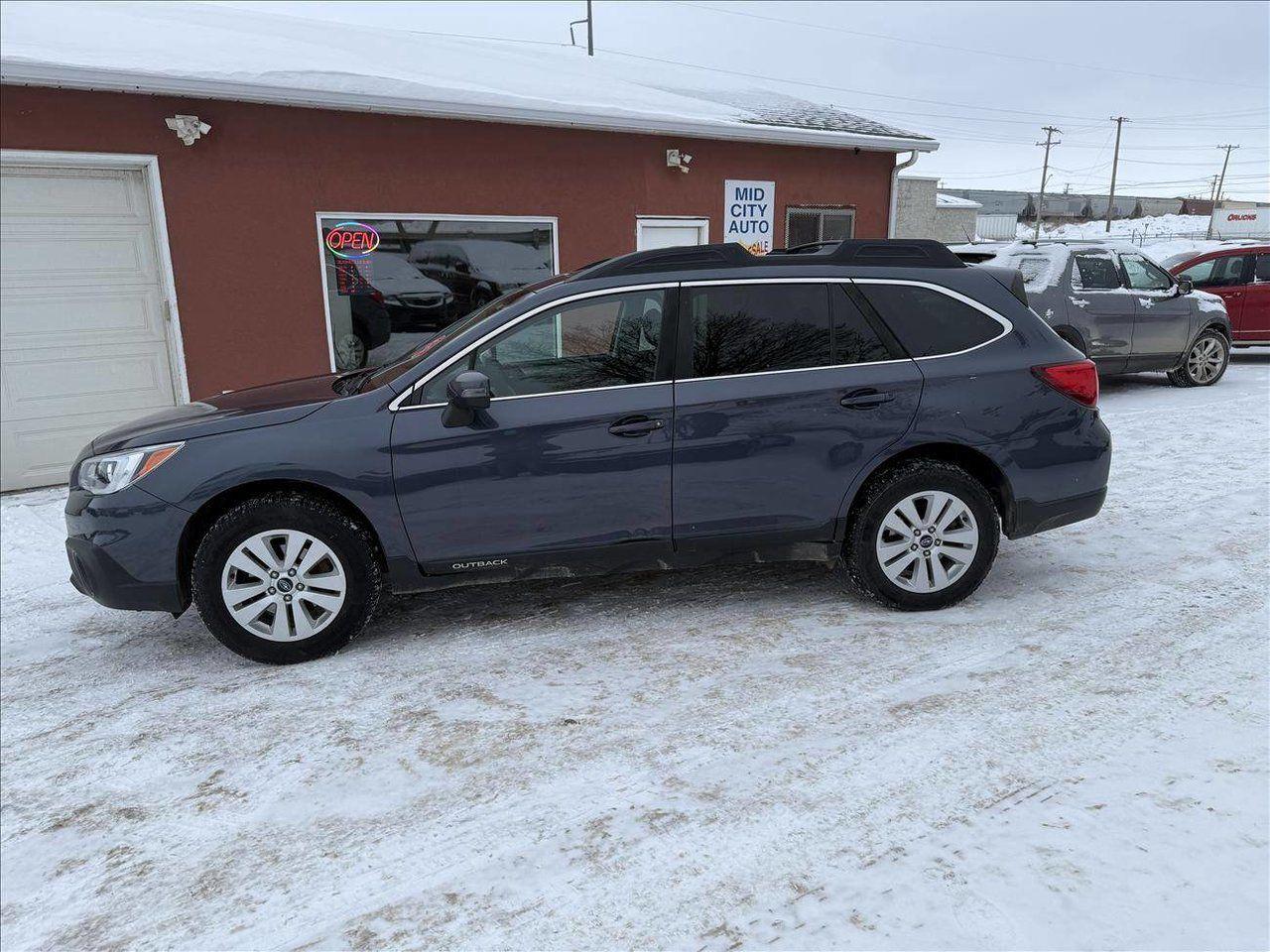 Used 2017 Subaru Outback 2.5I Premium for sale in Saskatoon, SK