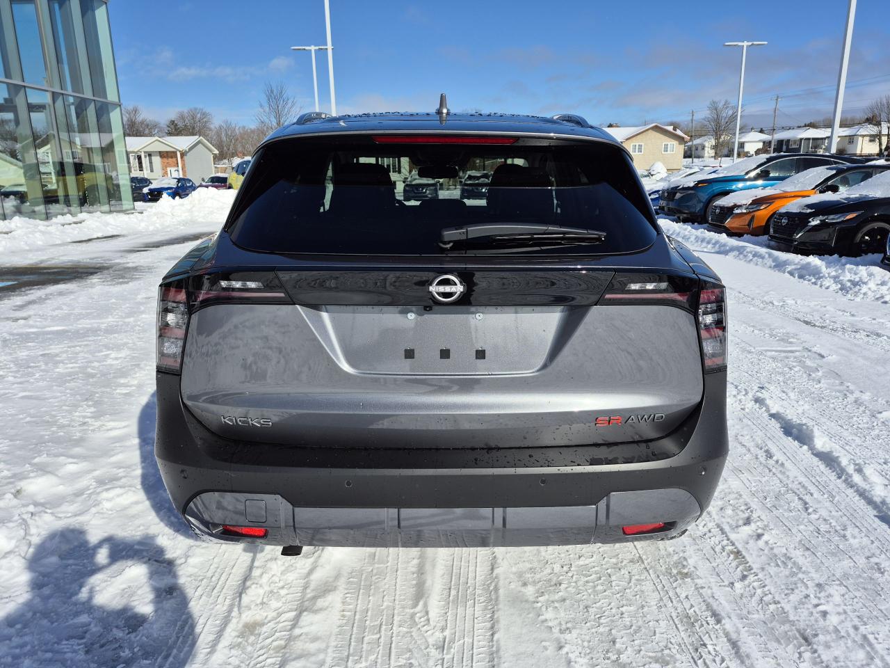 2025 Nissan Kicks SR PREMIUM SPORT PACKAGE Photo3