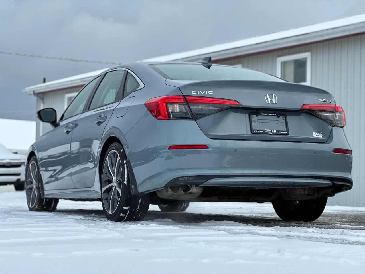 2022 Honda Civic TOURING W/MOONROOF NAVIGATION Photo4