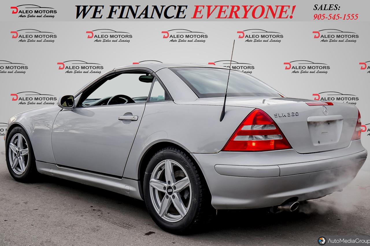 2001 Mercedes-Benz SLK 2dr Roadster / HARDTOP CONVERTIBLE / H.SEATS Photo