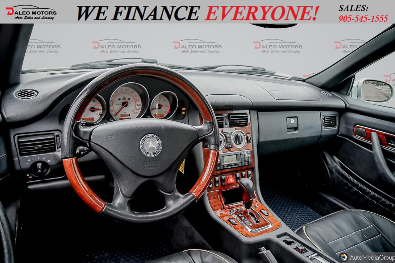 2001 Mercedes-Benz SLK 2dr Roadster / HARDTOP CONVERTIBLE / H.SEATS Photo