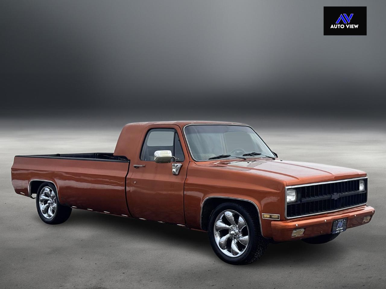 1981 Chevrolet C 10 C10 **CUSTOM 11FT BOX** Photo2