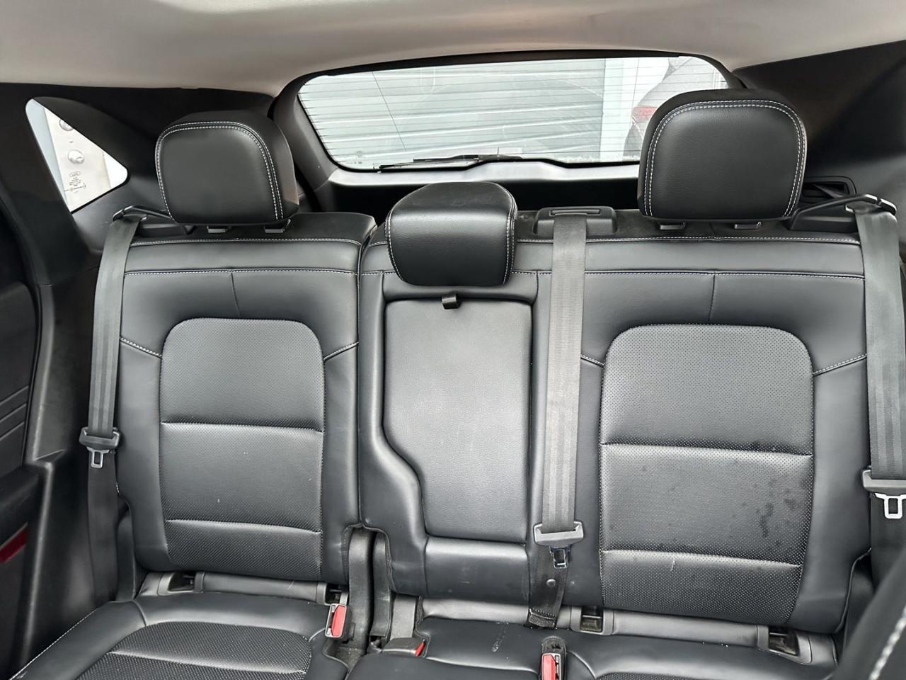 2021 Ford Escape Titanium 4WD - Photo #18
