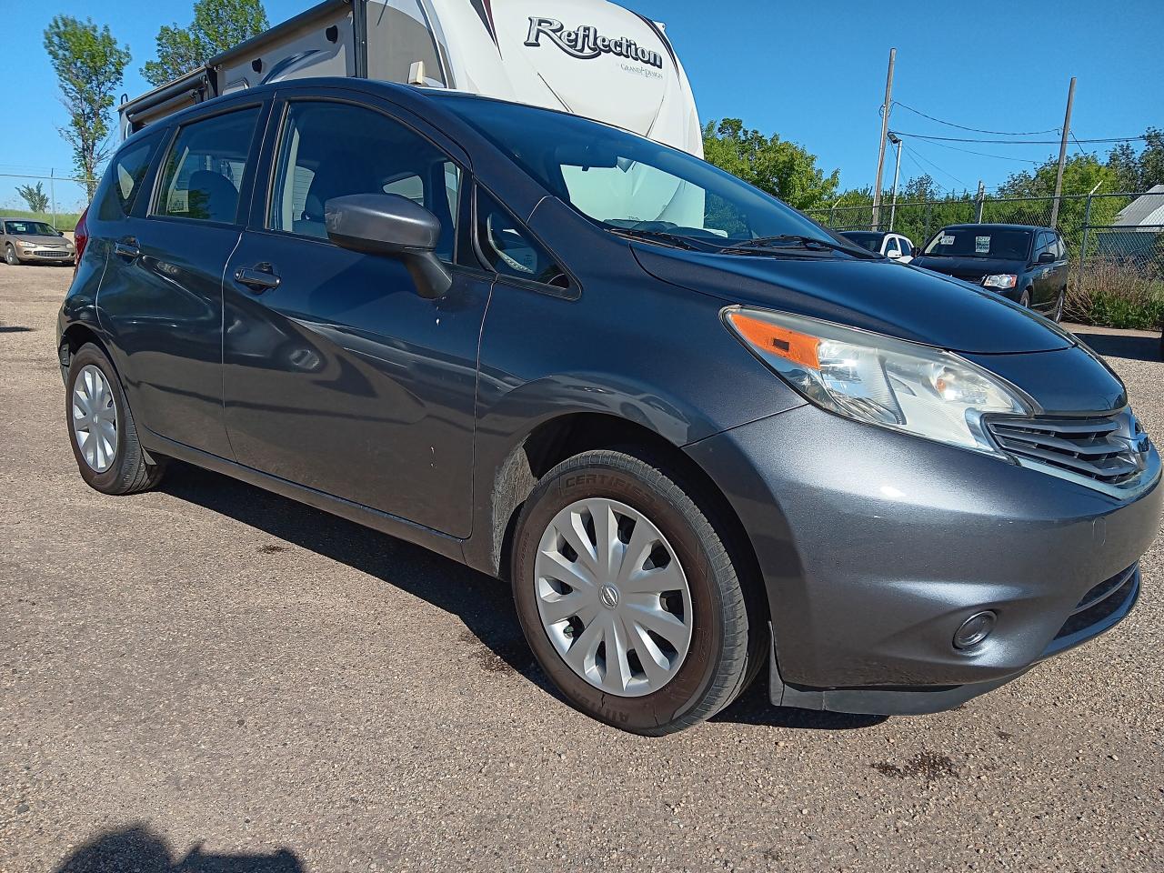 2016 Nissan Versa Note Hatchback - Photo #3