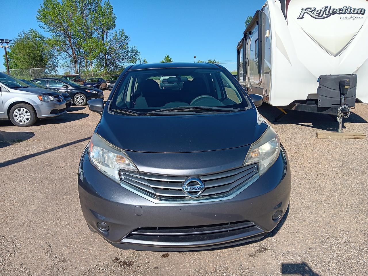 2016 Nissan Versa Note Hatchback - Photo #2