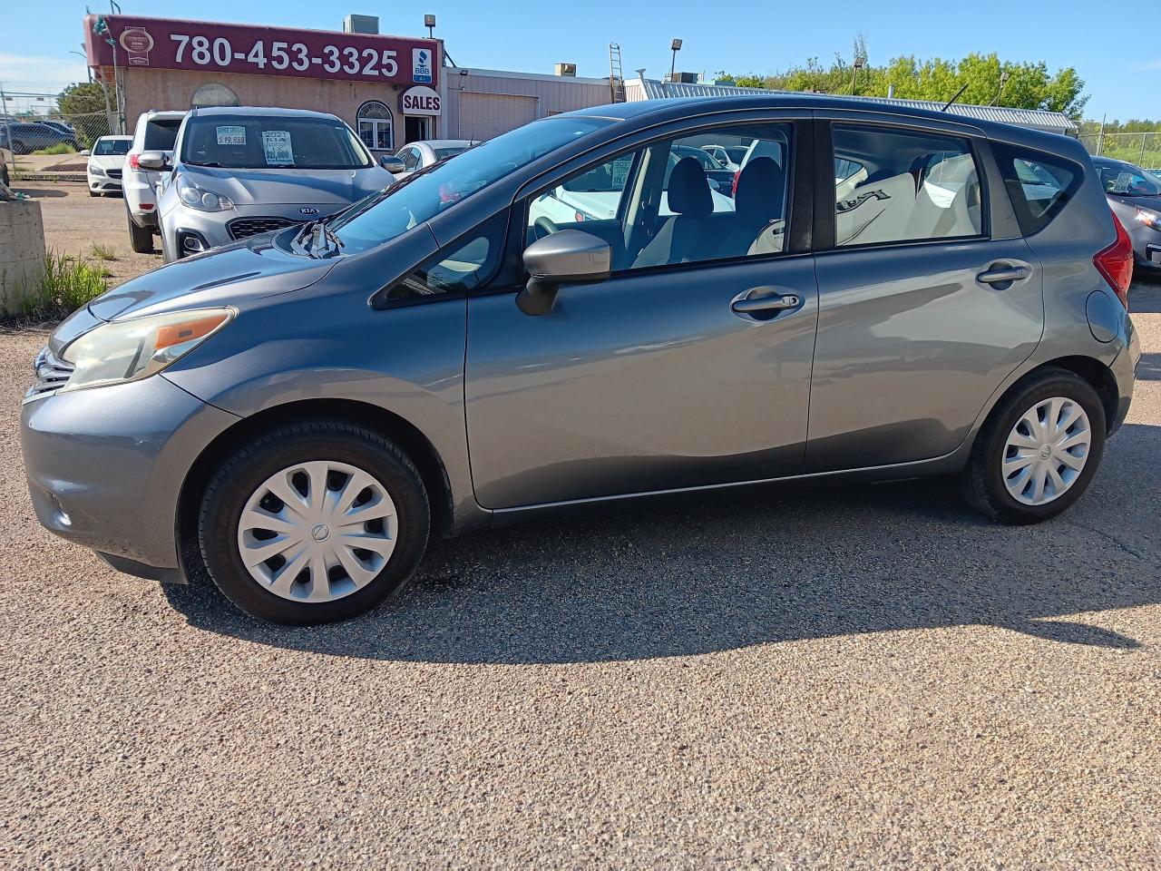2016 Nissan Versa Note Hatchback - Photo #4