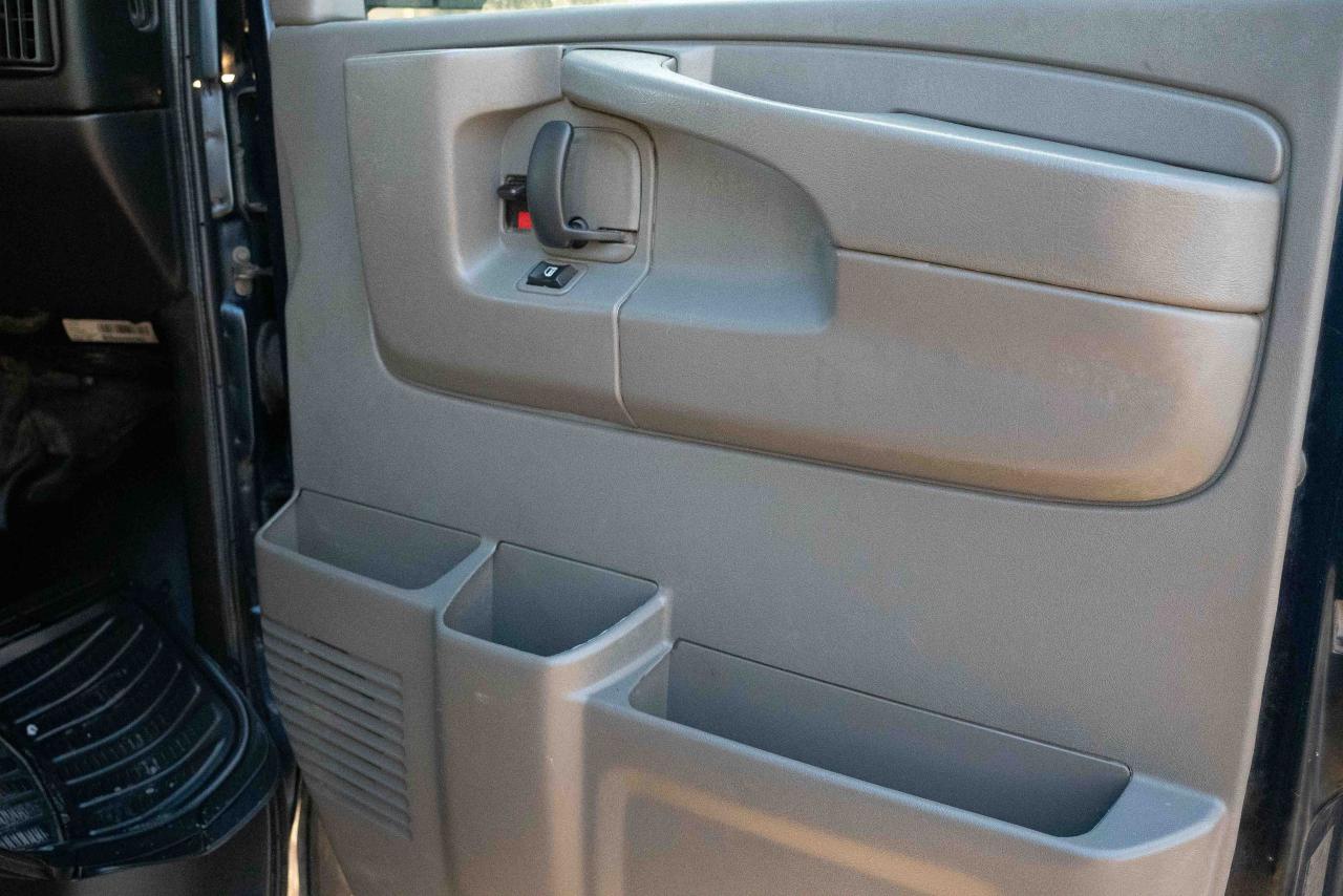 2013 Chevrolet Express 1500 - Photo #25
